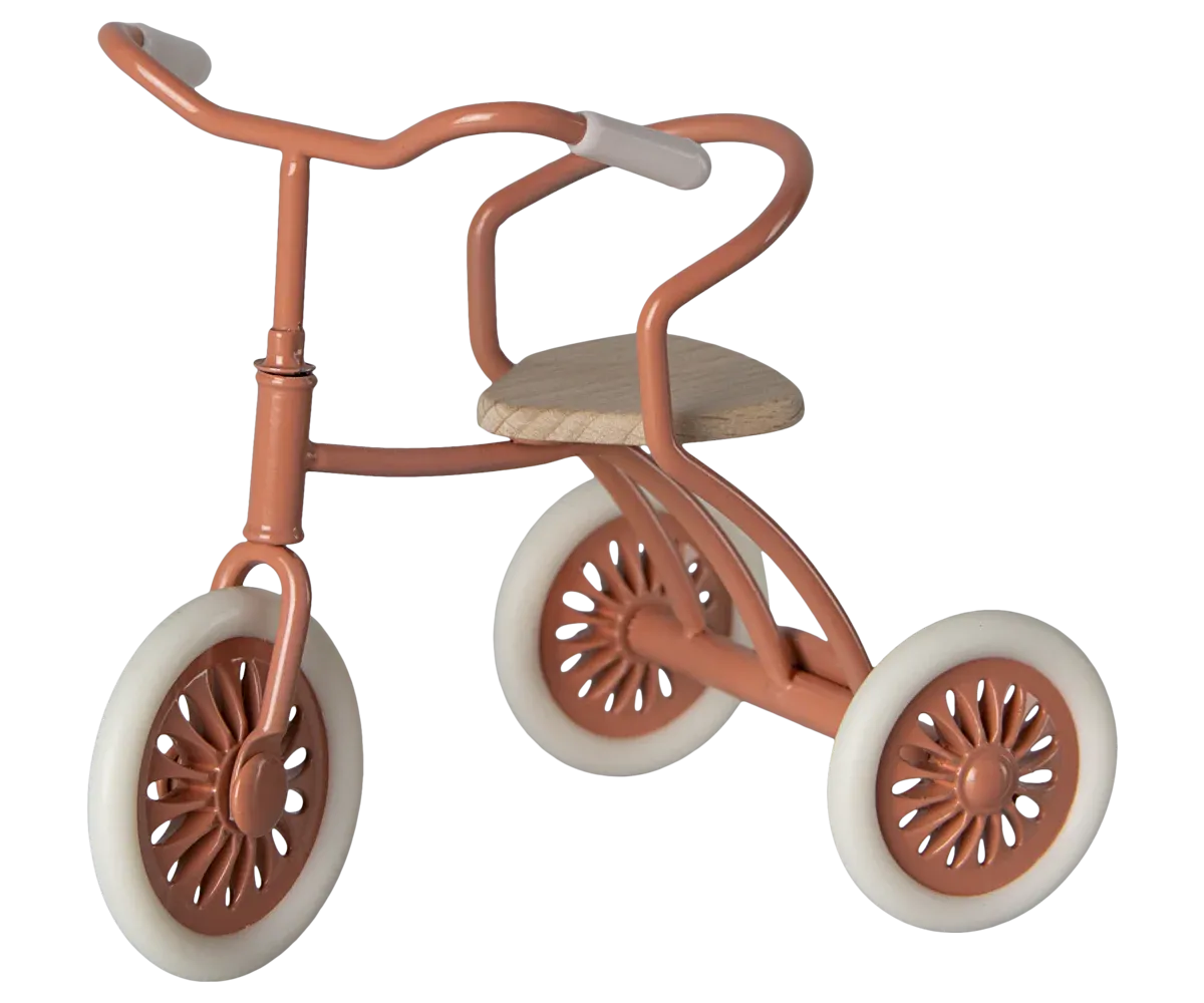 Maileg Abri à Tricycle for Mouse in Coral